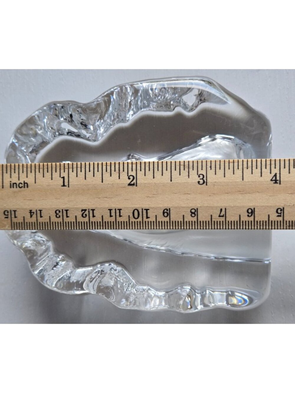 Heavy Crystal Glass Intaglio Horse Head Paperweight 4 inches Tall - Picture 8 of 9